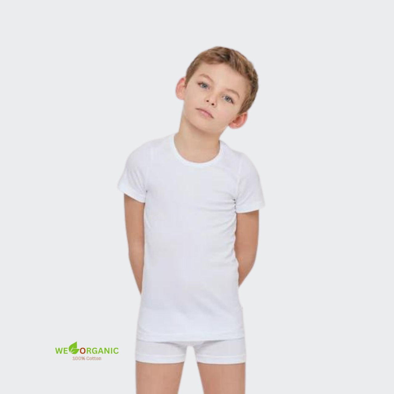 Short-sleeved shirt and boxer briefs